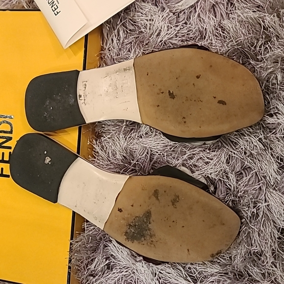 FENDI SANDALS - Picture 3 of 5